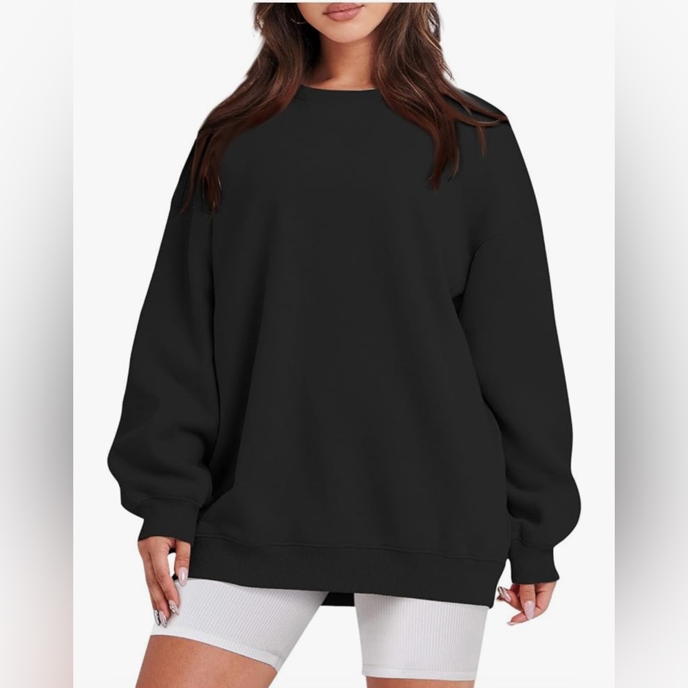 💜Classic Black Sweatshirt